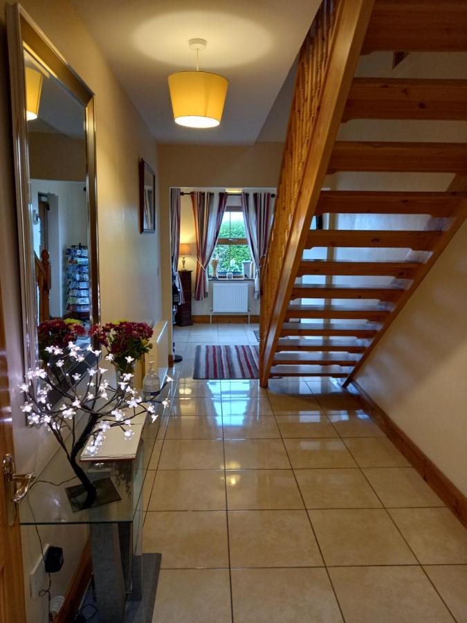 A New U Country Cottage Clynacartan Bagian luar foto